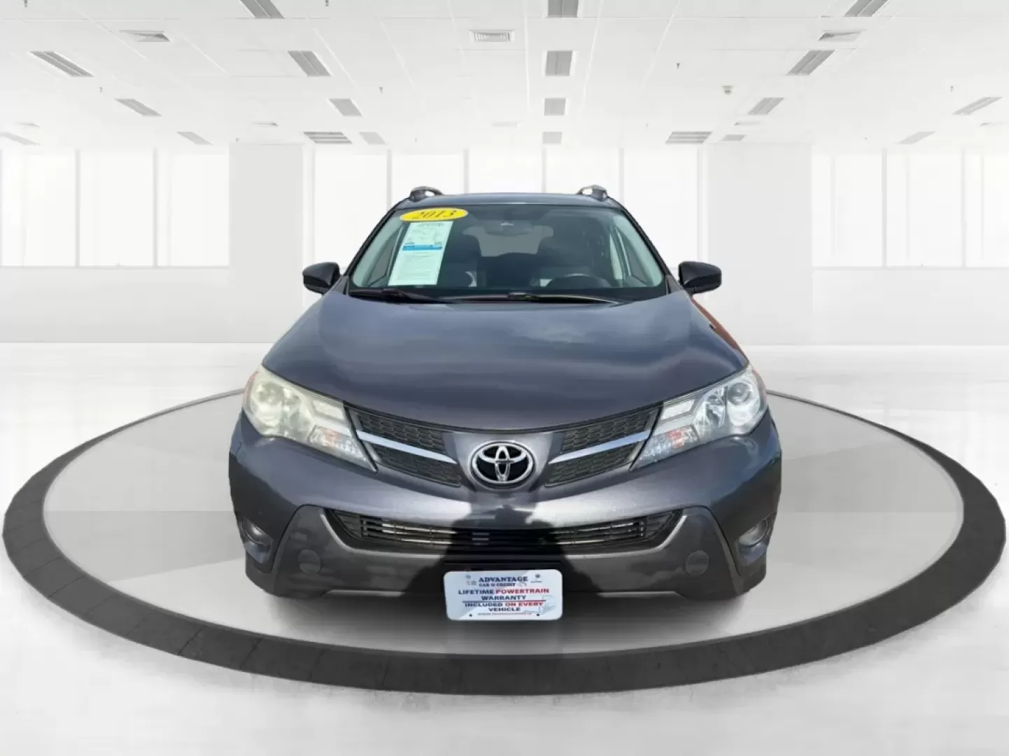 2013 Toyota RAV4 LE (2T3BFREV1DW) with an 2.5L I-4 DOHC engine, located at 401 Woodman Dr, Riverside, OH, 45431, (937) 908-9800, 39.760899, -84.123421 - Are you ready to elevate your daily commute or embark on your next weekend adventure? Look no further than this impressive 2013 Toyota RAV4 LE, available now at Advantage Car and Credit - Riverside. This versatile SUV is perfect for budget-conscious buyers seeking a reliable vehicle that accommodate - Photo#7