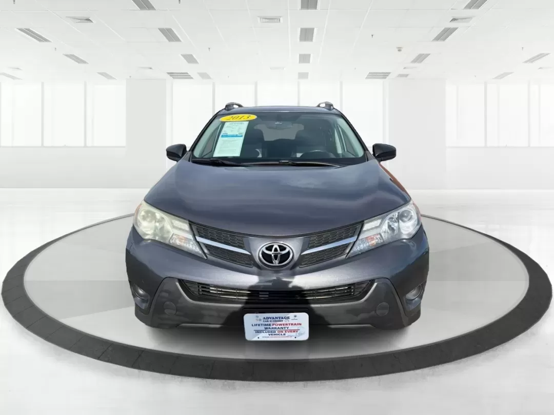 2013 Toyota RAV4 LE (2T3BFREV1DW) with an 2.5L I-4 DOHC engine, located at 401 Woodman Dr, Riverside, OH, 45431, (937) 908-9800, 39.760899, -84.123421 - Are you ready to elevate your daily commute or embark on your next weekend adventure? Look no further than this impressive 2013 Toyota RAV4 LE, available now at Advantage Car and Credit - Riverside. This versatile SUV is perfect for budget-conscious buyers seeking a reliable vehicle that accommodate - Photo#7