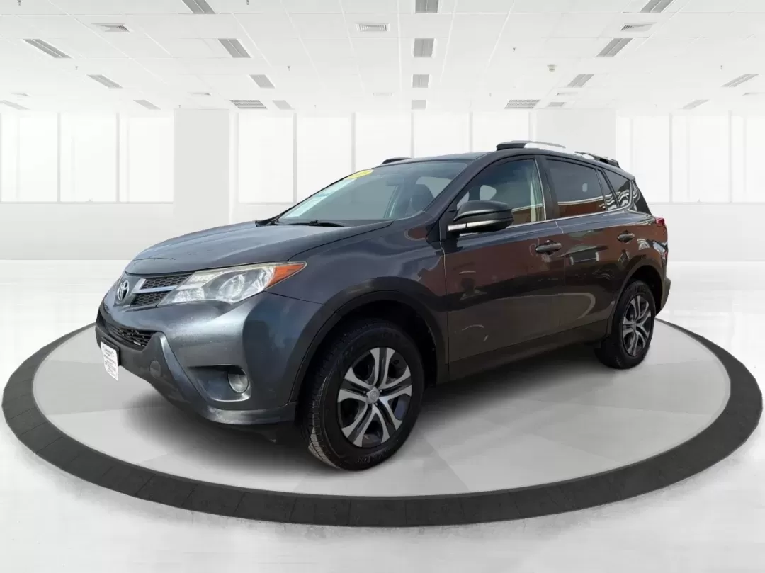 2013 Toyota RAV4 LE (2T3BFREV1DW) with an 2.5L I-4 DOHC engine, located at 401 Woodman Dr, Riverside, OH, 45431, (937) 908-9800, 39.760899, -84.123421 - Are you ready to elevate your daily commute or embark on your next weekend adventure? Look no further than this impressive 2013 Toyota RAV4 LE, available now at Advantage Car and Credit - Riverside. This versatile SUV is perfect for budget-conscious buyers seeking a reliable vehicle that accommodate - Photo#8