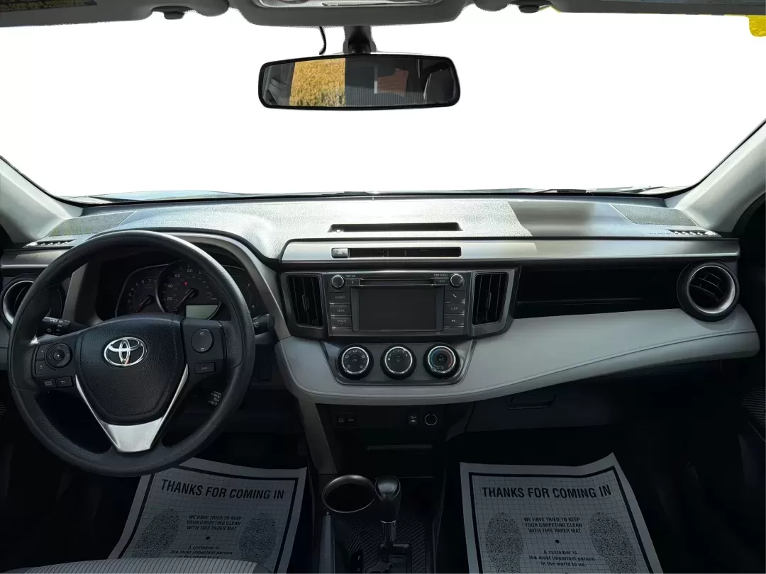 2013 Toyota RAV4 LE (2T3BFREV1DW) with an 2.5L I-4 DOHC engine, located at 401 Woodman Dr, Riverside, OH, 45431, (937) 908-9800, 39.760899, -84.123421 - Are you ready to elevate your daily commute or embark on your next weekend adventure? Look no further than this impressive 2013 Toyota RAV4 LE, available now at Advantage Car and Credit - Riverside. This versatile SUV is perfect for budget-conscious buyers seeking a reliable vehicle that accommodate - Photo#19