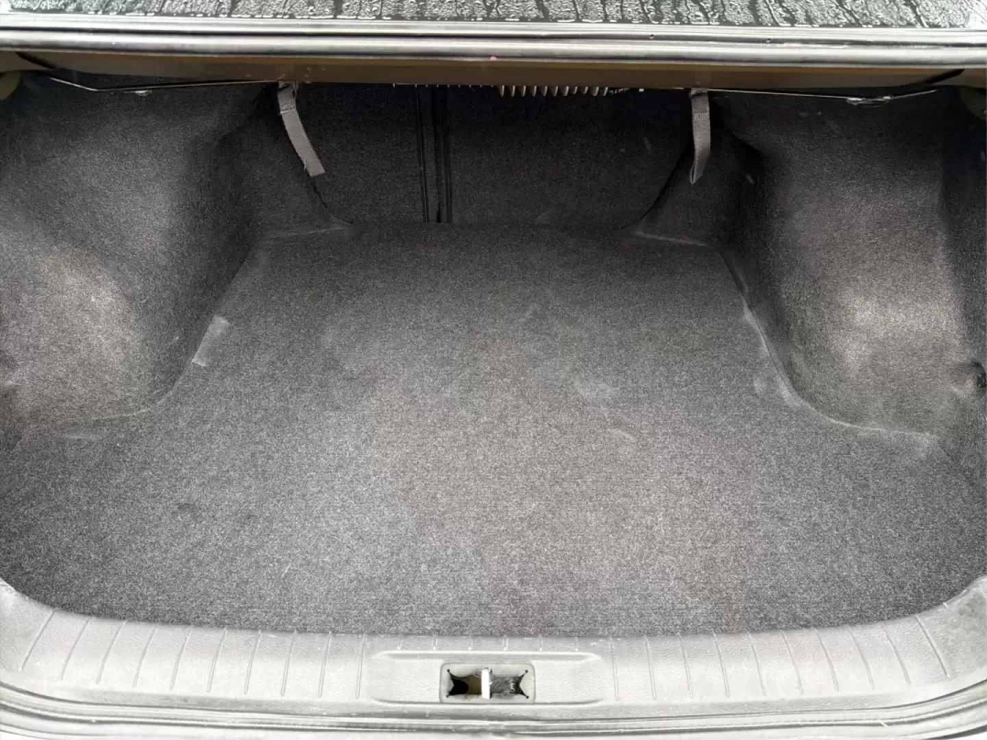 2013 Nissan Altima 3.5 SL (1N4BL3AP9DC) with an VQ 3.5L V-6 DOHC engine, located at 401 Woodman Dr, Riverside, OH, 45431, (937) 908-9800, 39.760899, -84.123421 - **Discover the 2013 Nissan Altima 3.5 SL - Your Perfect Family Sedan Awaits!**<br /> <br /> Are you in search of a reliable and stylish sedan that fits seamlessly into your daily life? The 2013 Nissan Altima 3.5 SL is here to cater to your needs, whether you're navigating the school run, commuting t - Photo#12