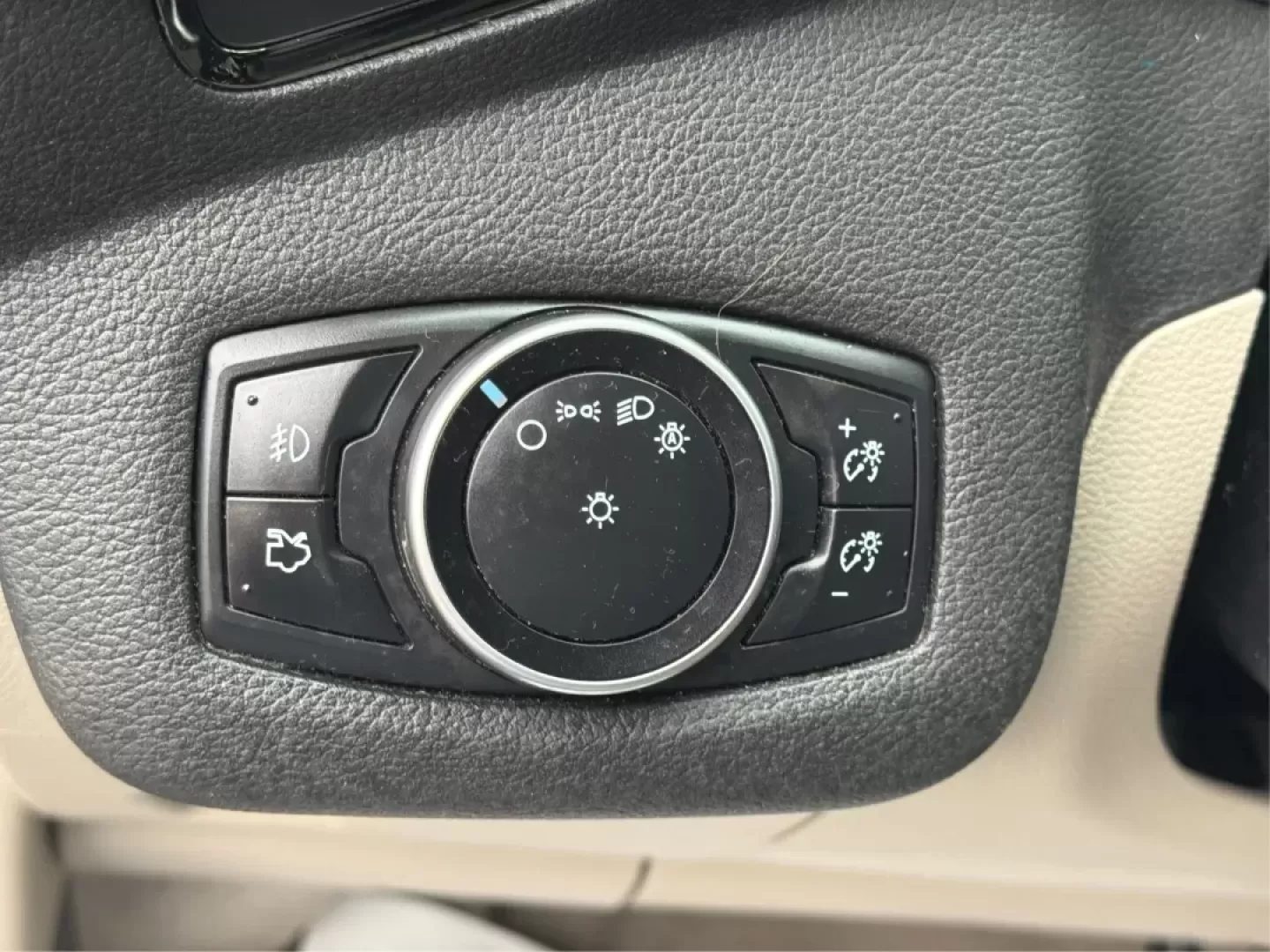 2016 Ford Escape Titanium (1FMCU0J94GU) with an Other engine, located at 1951 S Dayton Lakeview Rd., New Carlisle, OH, 45344, (937) 908-9800, 39.890999, -84.050255 - **Explore New Adventures with the 2016 Ford Escape Titanium Perfect for Families and Commuters Alike!**<br /> <br /> Are you ready to elevate your driving experience? The 2016 Ford Escape Titanium is the ideal companion for both bustling family life and daily commutes, bringing together style, comf - Photo#17