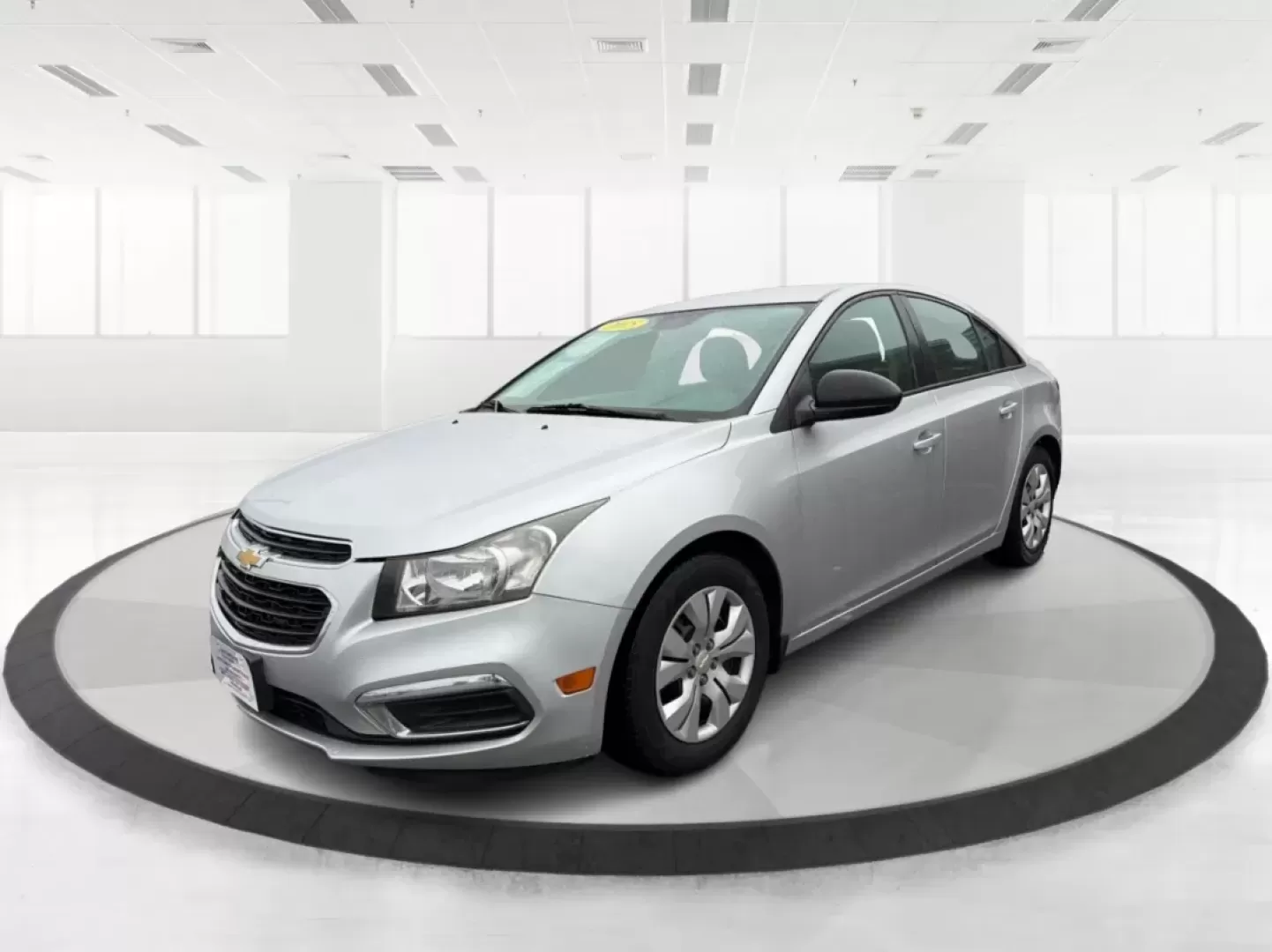 2015 Chevrolet Cruze LS Auto (1G1PA5SG5F7) with an ECOTEC 1.8L I-4 DOHC engine, located at 1230 East Main St, Xenia, OH, 45385, (937) 908-9800, 39.688026, -83.910172 - **Discover Your Ideal Commute Companion: 2015 Chevrolet Cruze LS Auto**<br /> <br /> Are you in the market for a reliable vehicle that won't break the bank? Look no further! The 2015 Chevrolet Cruze LS Auto is the perfect solution for budget-conscious buyers and growing families alike. With its blen - Photo#8