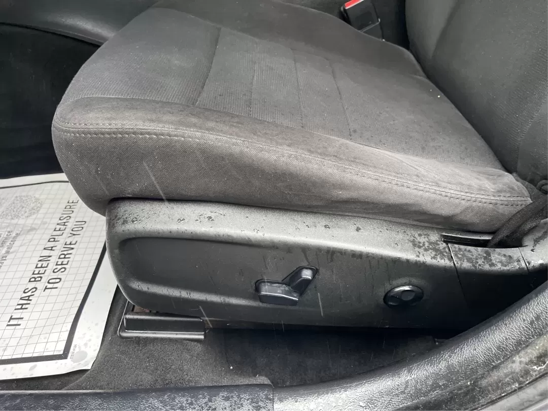 2014 Dodge Charger SXT (2C3CDXJG6EH) with an 3.6L V-6 DOHC engine, located at 1099 N County Rd 25A , Troy, OH, 45373, (937) 908-9800, 40.057079, -84.212883 - **Unleash Your Inner Adventurer with this 2014 Dodge Charger SXT!**<br /> <br /> Are you ready to transform your daily commute into an exhilarating experience? Look no further than this 2014 Dodge Charger SXT, available now at Advantage Car and Credit Piqua! Perfect for those who crave a blend of s - Photo#18