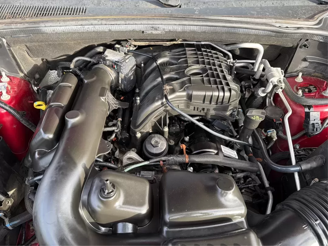 2013 Dodge Durango Crew (1C4RDJDG4DC) with an Other engine, located at 401 Woodman Dr, Riverside, OH, 45431, (937) 908-9800, 39.760899, -84.123421 - Are you ready to elevate your family adventures or tackle your daily commute with unparalleled ease? Look no further than this stunning 2013 Dodge Durango Crew, now available at Advantage Car and Credit in New Carlisle, OH. Perfect for growing families and those who love weekend getaways, this SUV n - Photo#11