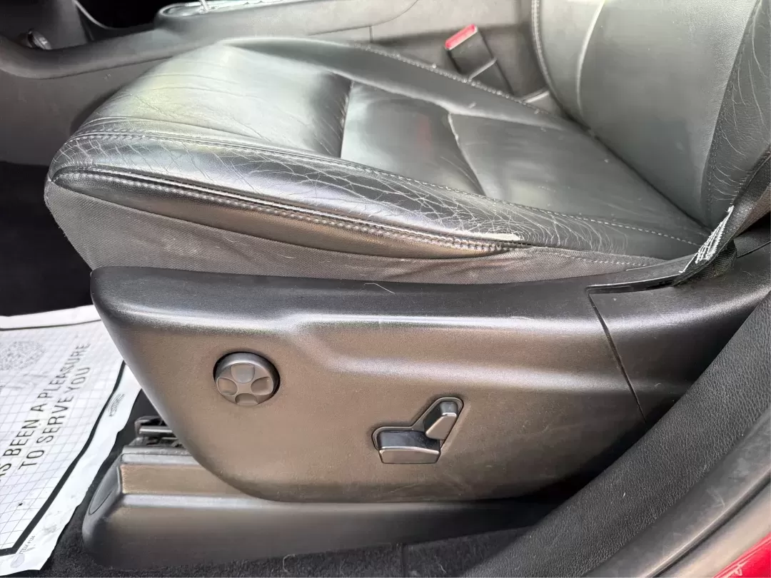 2013 Dodge Durango Crew (1C4RDJDG4DC) with an Other engine, located at 401 Woodman Dr, Riverside, OH, 45431, (937) 908-9800, 39.760899, -84.123421 - Are you ready to elevate your family adventures or tackle your daily commute with unparalleled ease? Look no further than this stunning 2013 Dodge Durango Crew, now available at Advantage Car and Credit in New Carlisle, OH. Perfect for growing families and those who love weekend getaways, this SUV n - Photo#18