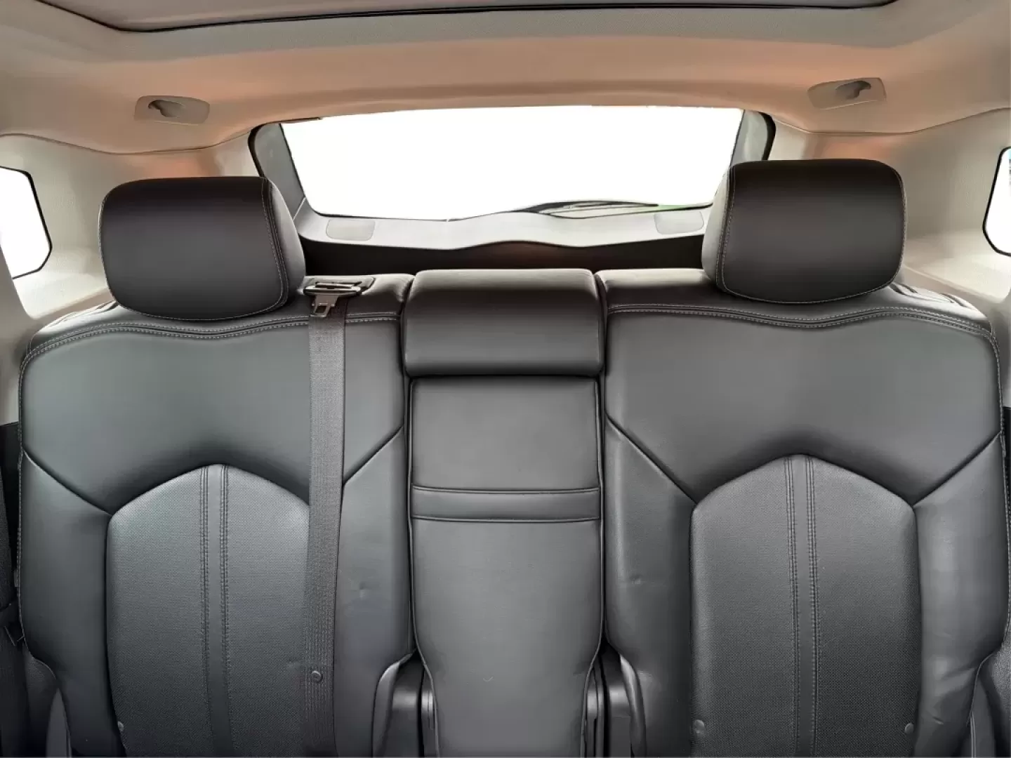 2012 Cadillac SRX Luxury Collection (3GYFNDE35CS) with an 3.6L V-6 gasoline direct injection engine, located at 401 Woodman Dr, Riverside, OH, 45431, (937) 908-9800, 39.760899, -84.123421 - Experience the perfect blend of luxury and practicality with this stunning 2012 Cadillac SRX Luxury Collection, available now at Advantage Car and Credit in Riverside, OH. Whether you're a growing family in need of space, a commuter looking for comfort, or someone who enjoys weekend adventures, this - Photo#14