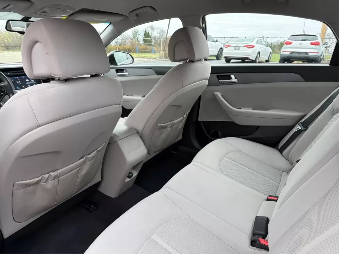 2017 Hyundai Sonata SE (5NPE24AF6HH) with an 2.4L I-4 gasoline direct injection engine, located at 8750 N County Rd 25A, Piqua, OH, 45356, (937) 908-9800, 40.164391, -84.232513 - Experience the open road like never before with the 2017 Hyundai Sonata SE, a perfect sedan for those who value style, comfort, and reliability. Whether you're commuting to work in Piqua, planning weekend getaways, or driving your family to soccer practice, this versatile vehicle is designed to meet - Photo#10