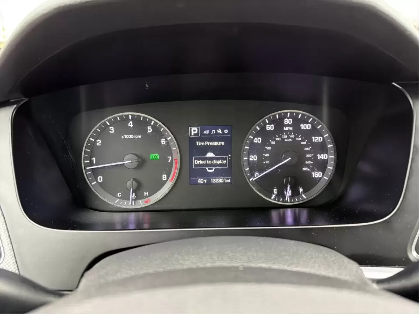 2017 Hyundai Sonata SE (5NPE24AF6HH) with an 2.4L I-4 gasoline direct injection engine, located at 8750 N County Rd 25A, Piqua, OH, 45356, (937) 908-9800, 40.164391, -84.232513 - Experience the open road like never before with the 2017 Hyundai Sonata SE, a perfect sedan for those who value style, comfort, and reliability. Whether you're commuting to work in Piqua, planning weekend getaways, or driving your family to soccer practice, this versatile vehicle is designed to meet - Photo#15