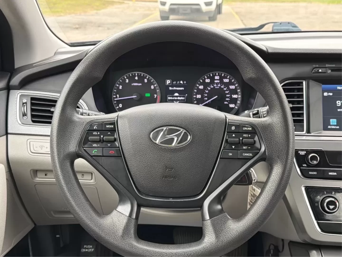 2017 Hyundai Sonata SE (5NPE24AF6HH) with an 2.4L I-4 gasoline direct injection engine, located at 8750 N County Rd 25A, Piqua, OH, 45356, (937) 908-9800, 40.164391, -84.232513 - Experience the open road like never before with the 2017 Hyundai Sonata SE, a perfect sedan for those who value style, comfort, and reliability. Whether you're commuting to work in Piqua, planning weekend getaways, or driving your family to soccer practice, this versatile vehicle is designed to meet - Photo#16