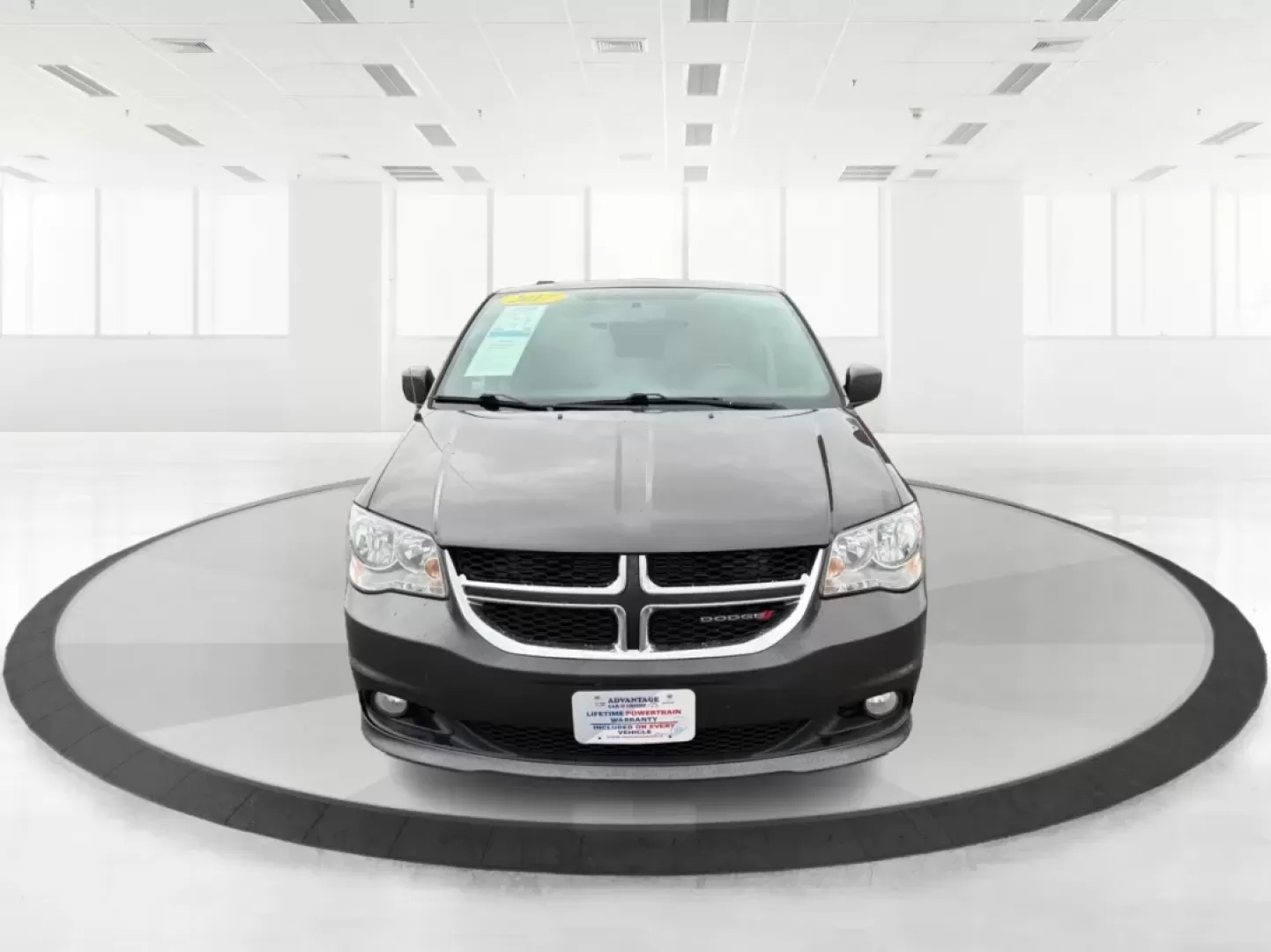 2017 Dodge Grand Caravan SXT (2C4RDGCG4HR) with an Pentastar 3.6L V-6 DOHC engine, located at 8750 N County Rd 25A, Piqua, OH, 45356, (937) 908-9800, 40.164391, -84.232513 - 2017 Dodge Grand Caravan SXT - Photo#7
