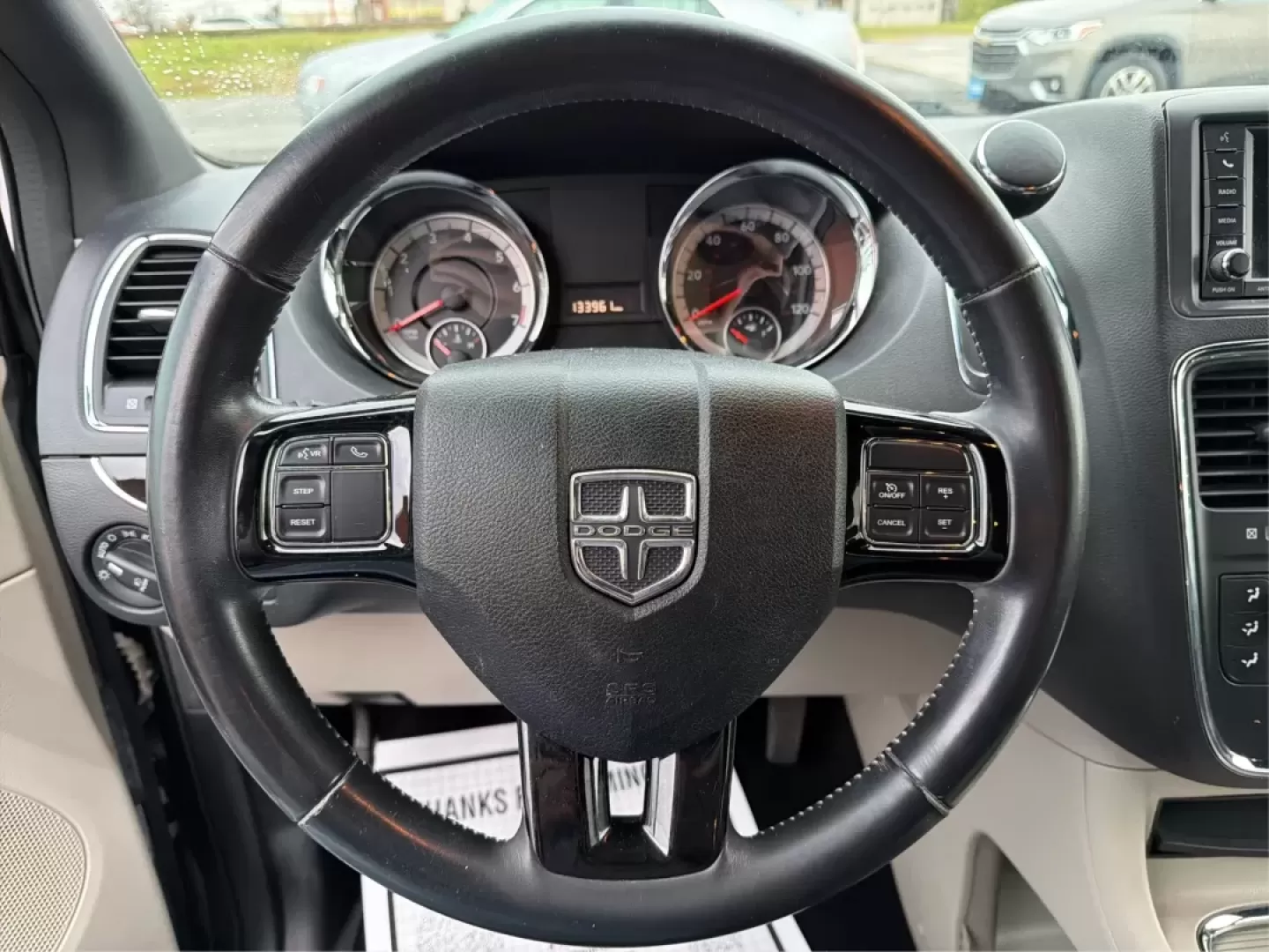 2017 Dodge Grand Caravan SXT (2C4RDGCG4HR) with an Pentastar 3.6L V-6 DOHC engine, located at 8750 N County Rd 25A, Piqua, OH, 45356, (937) 908-9800, 40.164391, -84.232513 - 2017 Dodge Grand Caravan SXT - Photo#16