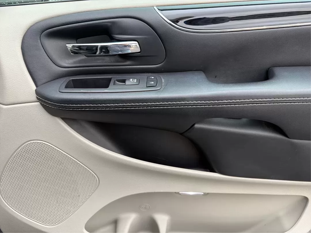 2017 Dodge Grand Caravan SXT (2C4RDGCG4HR) with an Pentastar 3.6L V-6 DOHC engine, located at 8750 N County Rd 25A, Piqua, OH, 45356, (937) 908-9800, 40.164391, -84.232513 - **Drive Your Family Adventures with the 2017 Dodge Grand Caravan from Advantage Car and Credit - Piqua!**<br /> <br /> Are you ready to elevate your family outings, school runs, or weekend getaways? The 2017 Dodge Grand Caravan SXT is the perfect companion for your lifestyle. With ample space for pa - Photo#20