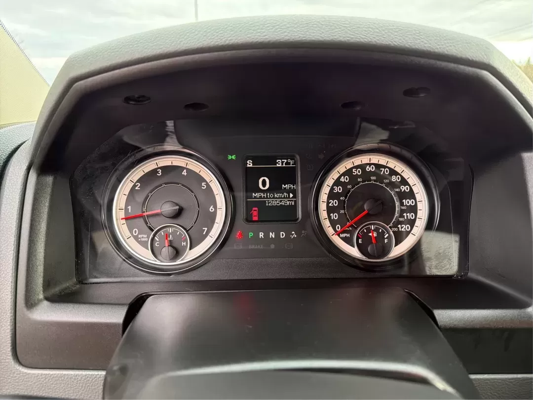 2018 Ram 1500 Express Crew Cab 4x4 5'7 Box (1C6RR7KG7JS) with an Other engine, located at 1230 East Main St, Xenia, OH, 45385, (937) 908-9800, 39.688026, -83.910172 - **Unleash Your Adventurous Side with the 2018 Ram 1500 Express Crew Cab 4x4!** <br /> <br /> If you're a weekend warrior or need a reliable truck for your daily commute, the 2018 Ram 1500 Express Crew Cab is ready to take on any challenge you throw its way. Perfect for outdoor enthusiasts and growin - Photo#14