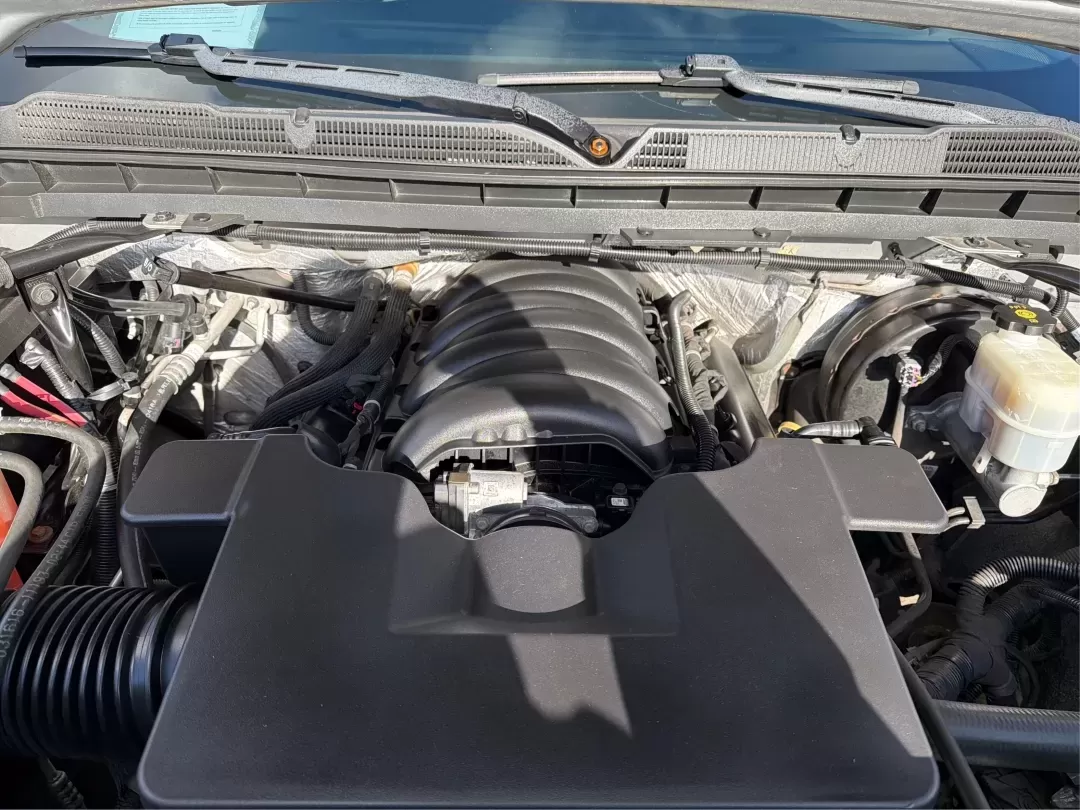 2016 Chevrolet Silverado 1500 1LT (1GCUKREC8GF) with an EcoTec3 5.3L V-8 gasoline direct injection engine, located at 1099 N County Rd 25A , Troy, OH, 45373, (937) 908-9800, 40.057079, -84.212883 - **Discover the Ultimate Adventure with the 2016 Chevrolet Silverado 1500 at Advantage Car and Credit - Vandalia!**<br /> <br /> Are you ready to elevate your driving experience and tackle the open road with confidence? Look no further than our stunning 2016 Chevrolet Silverado 1500, available now at - Photo#11