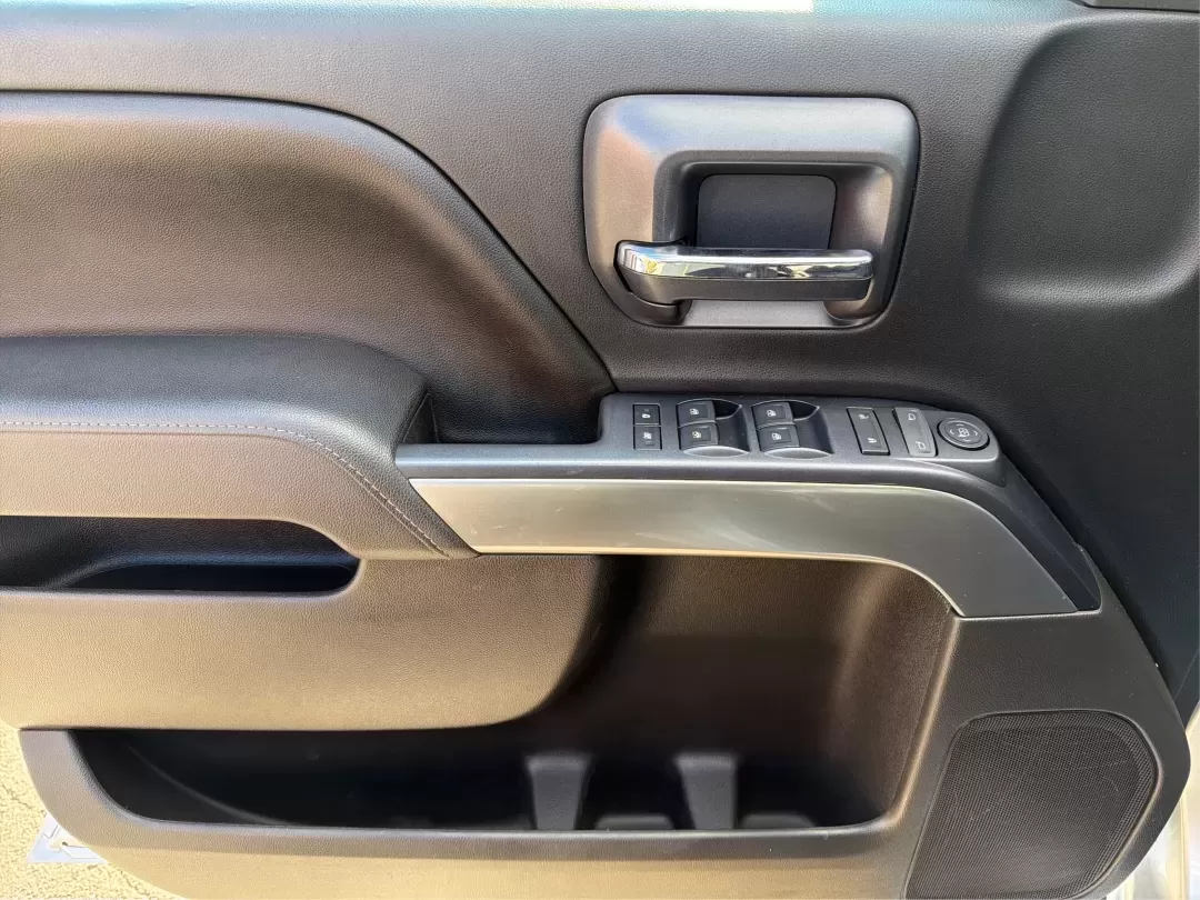 2016 Chevrolet Silverado 1500 1LT (1GCUKREC8GF) with an EcoTec3 5.3L V-8 gasoline direct injection engine, located at 1099 N County Rd 25A , Troy, OH, 45373, (937) 908-9800, 40.057079, -84.212883 - **Discover the Ultimate Adventure with the 2016 Chevrolet Silverado 1500 at Advantage Car and Credit - Vandalia!**<br /> <br /> Are you ready to elevate your driving experience and tackle the open road with confidence? Look no further than our stunning 2016 Chevrolet Silverado 1500, available now at - Photo#18