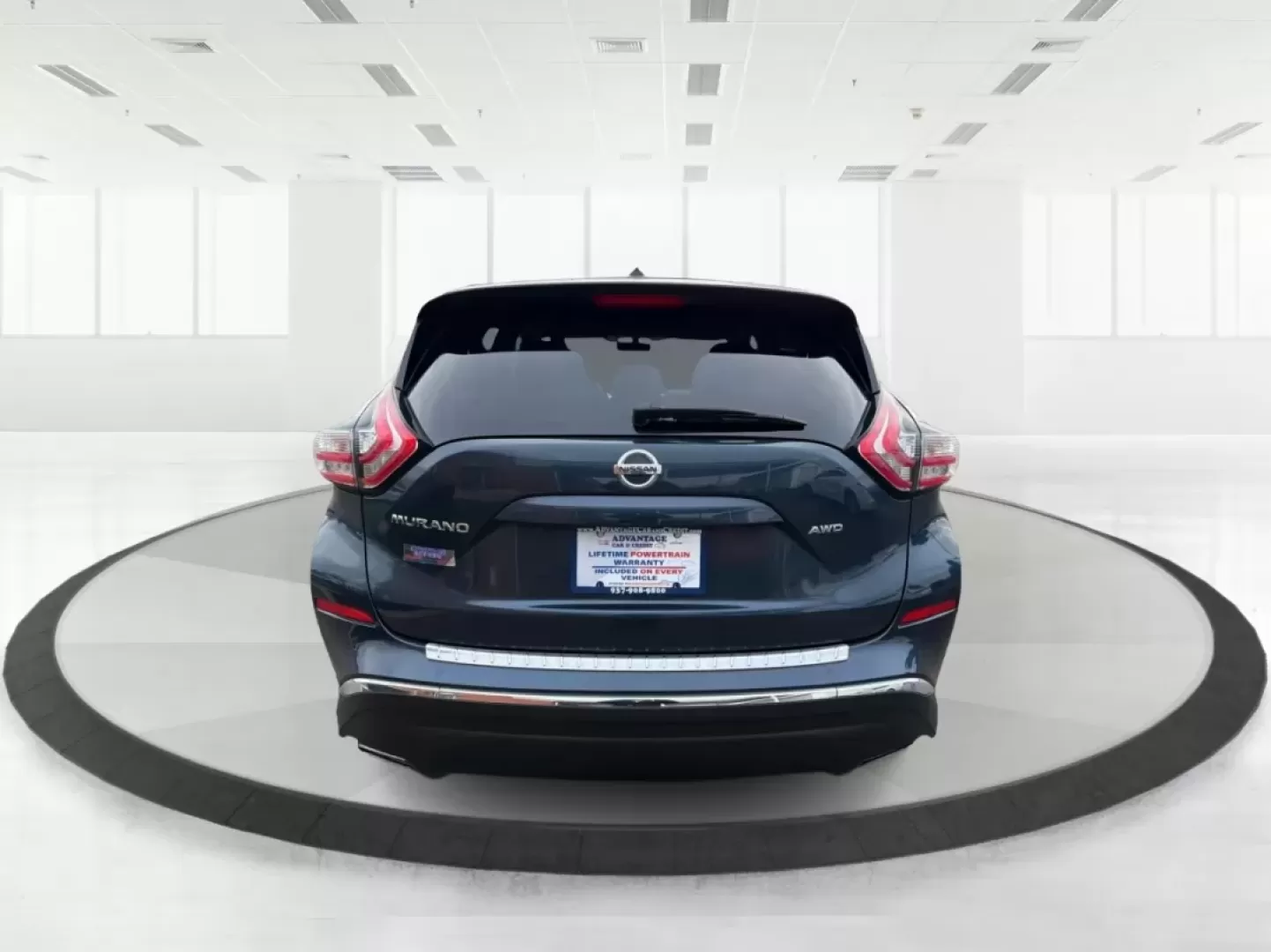 2016 Nissan Murano S (5N1AZ2MH1GN) with an 3.5L V-6 DOHC engine, located at 880 E. National Road, Vandalia, OH, 45377, (937) 908-9800, 39.891918, -84.183594 - **Elevate Your Daily Drive with the 2016 Nissan Murano S Perfect for Families and Adventurers Alike!**<br /> <br /> Are you in search of a vehicle that seamlessly blends style, comfort, and performance? Look no further than this stunning **2016 Nissan Murano S**, available now at **Advantage Car an - Photo#3