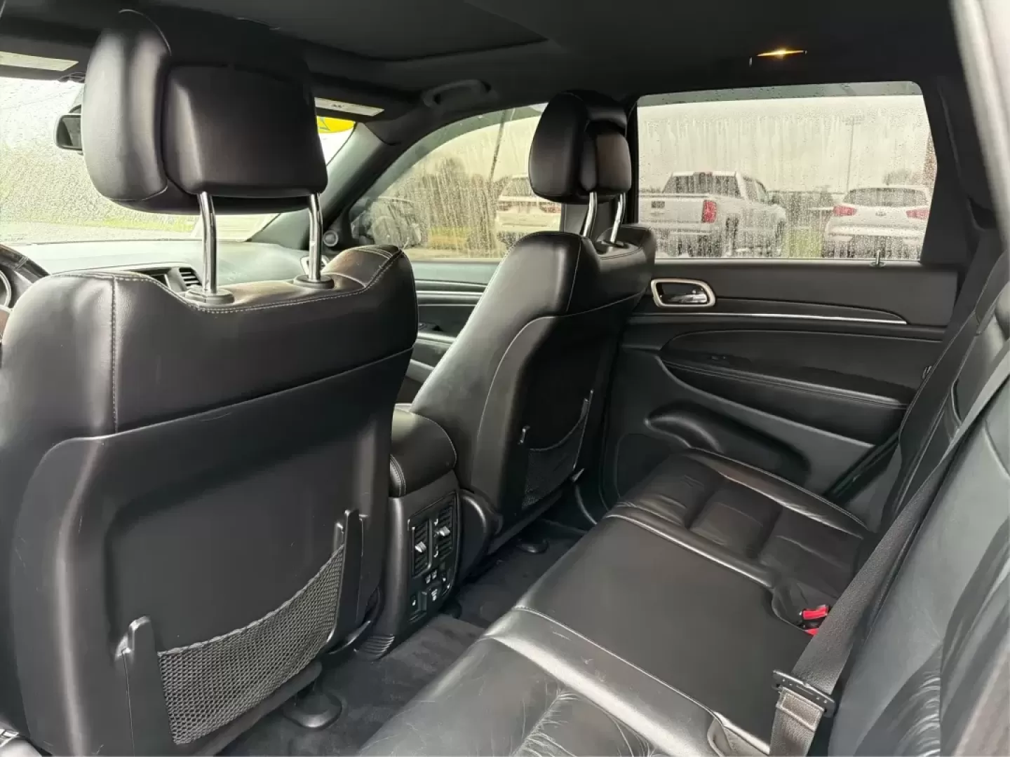 2014 Jeep Grand Cherokee Limited (1C4RJFBG9EC) with an Other engine, located at 880 E. National Road, Vandalia, OH, 45377, (937) 908-9800, 39.891918, -84.183594 - **Adventure Awaits: Drive Home a 2014 Jeep Grand Cherokee Limited Today!**<br /> <br /> Are you ready to elevate your driving experience? Picture yourself and your loved ones embarking on weekend getaways or daily commutes in the rugged yet refined 2014 Jeep Grand Cherokee Limited. This SUV isn't ju - Photo#10