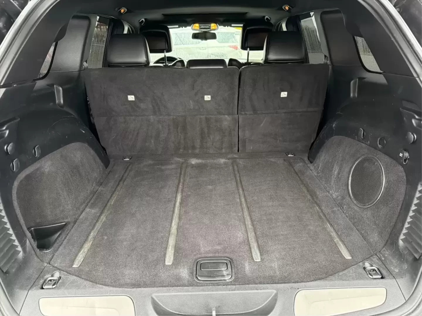 2014 Jeep Grand Cherokee Limited (1C4RJFBG9EC) with an Other engine, located at 880 E. National Road, Vandalia, OH, 45377, (937) 908-9800, 39.891918, -84.183594 - **Adventure Awaits: Drive Home a 2014 Jeep Grand Cherokee Limited Today!**<br /> <br /> Are you ready to elevate your driving experience? Picture yourself and your loved ones embarking on weekend getaways or daily commutes in the rugged yet refined 2014 Jeep Grand Cherokee Limited. This SUV isn't ju - Photo#12