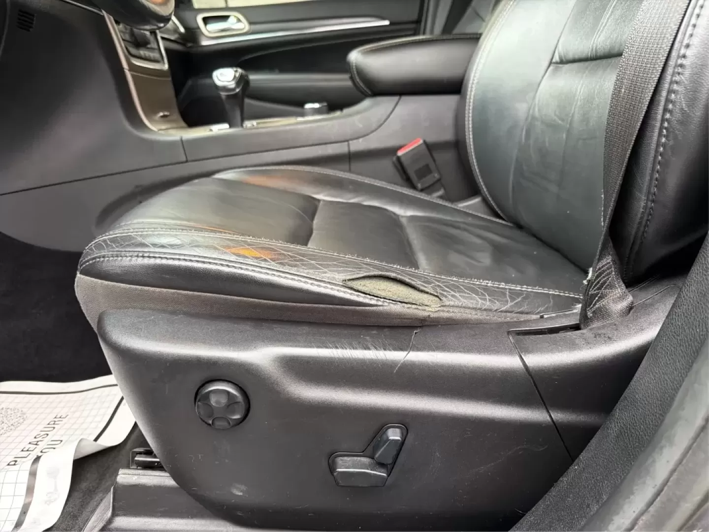 2014 Jeep Grand Cherokee Limited (1C4RJFBG9EC) with an Other engine, located at 880 E. National Road, Vandalia, OH, 45377, (937) 908-9800, 39.891918, -84.183594 - **Adventure Awaits: Drive Home a 2014 Jeep Grand Cherokee Limited Today!**<br /> <br /> Are you ready to elevate your driving experience? Picture yourself and your loved ones embarking on weekend getaways or daily commutes in the rugged yet refined 2014 Jeep Grand Cherokee Limited. This SUV isn't ju - Photo#18