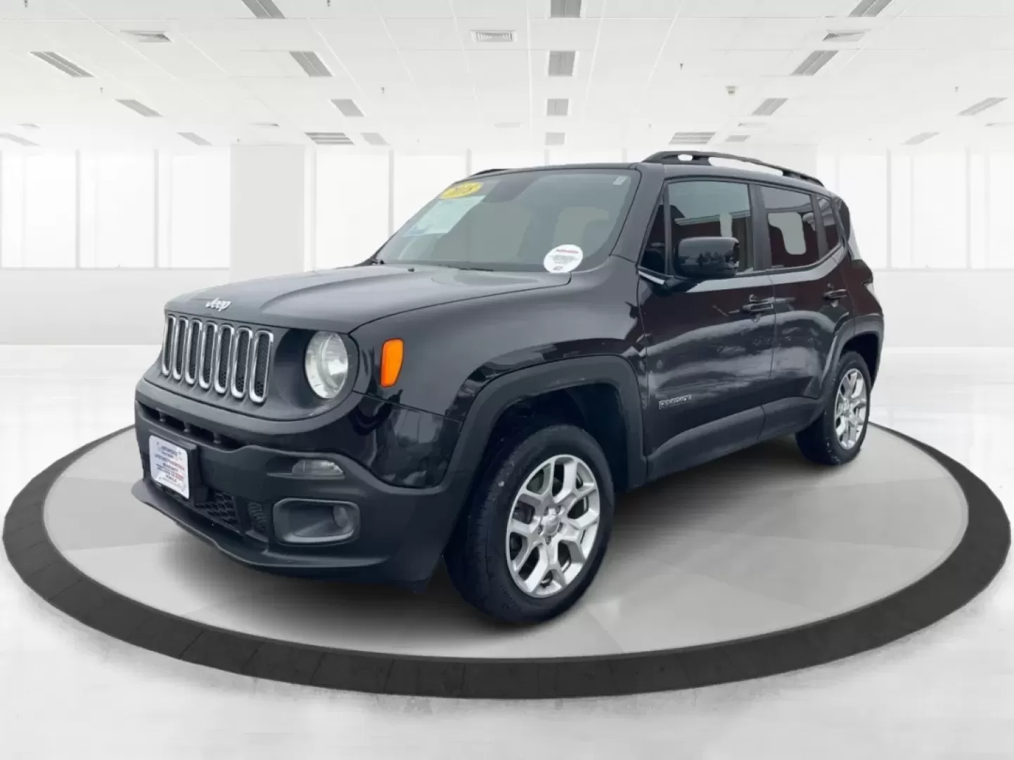 2018 Jeep Renegade Latitude 4x4 (ZACCJBBB5JP) with an Other engine, located at 1951 S Dayton Lakeview Rd., New Carlisle, OH, 45344, (937) 908-9800, 39.890999, -84.050255 - **Explore New Adventures with the 2018 Jeep Renegade Latitude 4x4!**<br /> <br /> Are you ready to elevate your adventures with a vehicle that perfectly balances style, comfort, and capability? Look no further than this striking 2018 Jeep Renegade Latitude 4x4, available now at Advantage Car and Cre - Photo#8