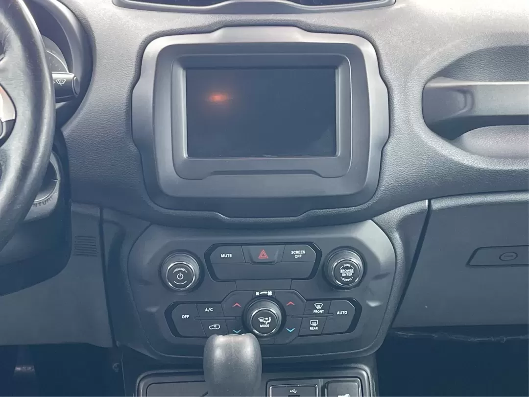 2018 Jeep Renegade Latitude 4x4 (ZACCJBBB5JP) with an Other engine, located at 1951 S Dayton Lakeview Rd., New Carlisle, OH, 45344, (937) 908-9800, 39.890999, -84.050255 - **Explore New Adventures with the 2018 Jeep Renegade Latitude 4x4!**<br /> <br /> Are you ready to elevate your adventures with a vehicle that perfectly balances style, comfort, and capability? Look no further than this striking 2018 Jeep Renegade Latitude 4x4, available now at Advantage Car and Cre - Photo#12