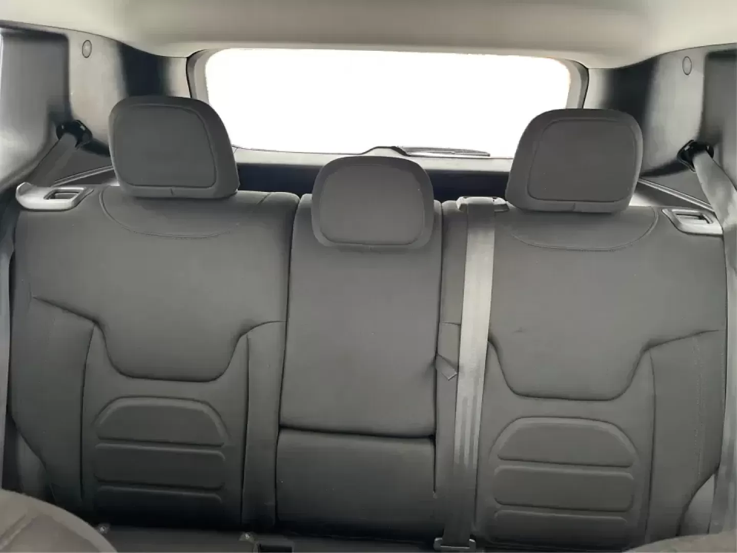 2018 Jeep Renegade Latitude 4x4 (ZACCJBBB5JP) with an 2.4L L4 DOHC 16V engine, 6M transmission, located at 8750 N County Rd 25A, Piqua, OH, 45356, (937) 908-9800, 40.164391, -84.232513 - **Explore New Adventures with the 2018 Jeep Renegade Latitude 4x4!**<br /> <br /> Are you ready to elevate your adventures with a vehicle that perfectly balances style, comfort, and capability? Look no further than this striking 2018 Jeep Renegade Latitude 4x4, available now at Advantage Car and Cre - Photo#13