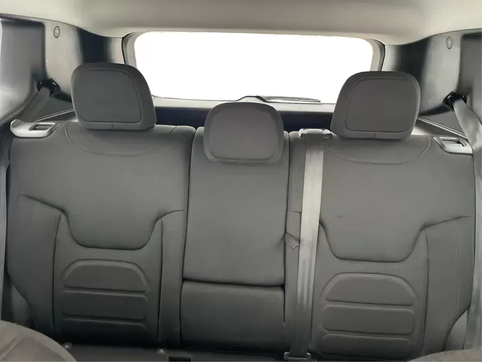 2018 Jeep Renegade Latitude 4x4 (ZACCJBBB5JP) with an 2.4L L4 DOHC 16V engine, 6M transmission, located at 8750 N County Rd 25A, Piqua, OH, 45356, (937) 908-9800, 40.164391, -84.232513 - **Explore New Adventures with the 2018 Jeep Renegade Latitude 4x4!**<br /> <br /> Are you ready to elevate your adventures with a vehicle that perfectly balances style, comfort, and capability? Look no further than this striking 2018 Jeep Renegade Latitude 4x4, available now at Advantage Car and Cre - Photo#13