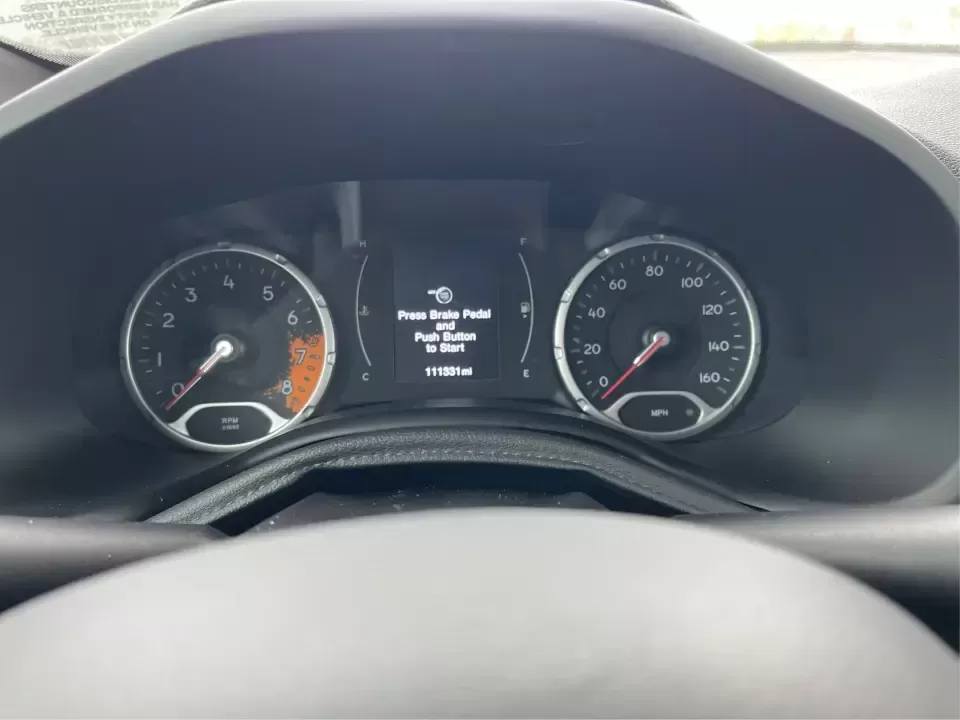 2018 Jeep Renegade Latitude 4x4 (ZACCJBBB5JP) with an 2.4L L4 DOHC 16V engine, 6M transmission, located at 8750 N County Rd 25A, Piqua, OH, 45356, (937) 908-9800, 40.164391, -84.232513 - **Explore New Adventures with the 2018 Jeep Renegade Latitude 4x4!**<br /> <br /> Are you ready to elevate your adventures with a vehicle that perfectly balances style, comfort, and capability? Look no further than this striking 2018 Jeep Renegade Latitude 4x4, available now at Advantage Car and Cre - Photo#14