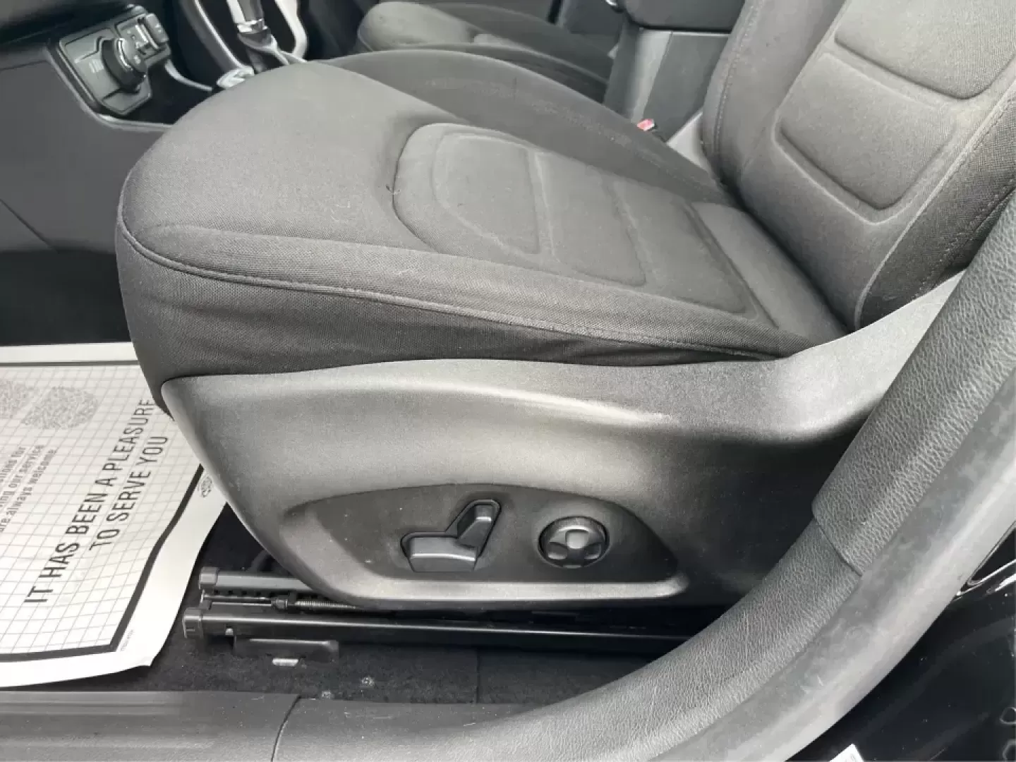 2018 Jeep Renegade Latitude 4x4 (ZACCJBBB5JP) with an 2.4L L4 DOHC 16V engine, 6M transmission, located at 8750 N County Rd 25A, Piqua, OH, 45356, (937) 908-9800, 40.164391, -84.232513 - **Explore New Adventures with the 2018 Jeep Renegade Latitude 4x4!**<br /> <br /> Are you ready to elevate your adventures with a vehicle that perfectly balances style, comfort, and capability? Look no further than this striking 2018 Jeep Renegade Latitude 4x4, available now at Advantage Car and Cre - Photo#17