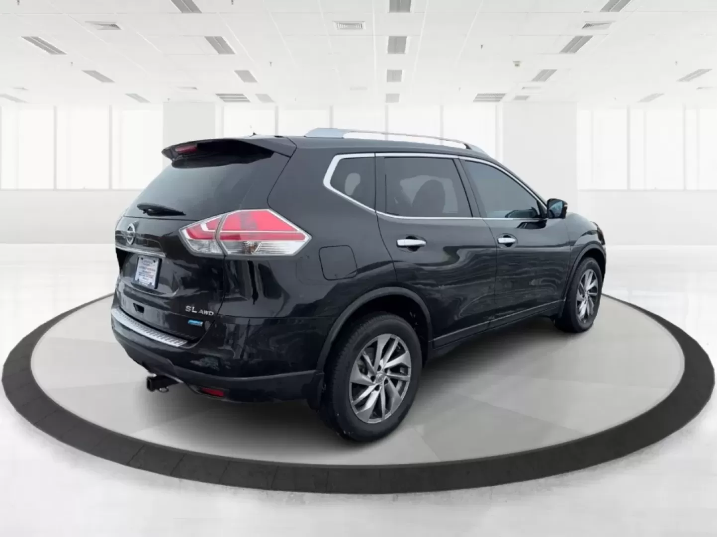 2014 Nissan Rogue SL (5N1AT2MV2EC) with an 2.5L I-4 DOHC engine, located at 1099 N County Rd 25A , Troy, OH, 45373, (937) 908-9800, 40.057079, -84.212883 - **Your Adventure Awaits with the 2014 Nissan Rogue SL at Advantage Car and Credit - Troy!**<br /> <br /> Are you ready to explore the great outdoors or tackle your daily commute with confidence? The 2014 Nissan Rogue SL is the perfect SUV for those who crave versatility and comfort in their driving - Photo#2