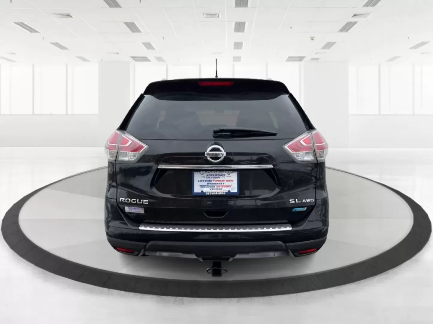 2014 Nissan Rogue SL (5N1AT2MV2EC) with an 2.5L I-4 DOHC engine, located at 1099 N County Rd 25A , Troy, OH, 45373, (937) 908-9800, 40.057079, -84.212883 - **Your Adventure Awaits with the 2014 Nissan Rogue SL at Advantage Car and Credit - Troy!**<br /> <br /> Are you ready to explore the great outdoors or tackle your daily commute with confidence? The 2014 Nissan Rogue SL is the perfect SUV for those who crave versatility and comfort in their driving - Photo#3