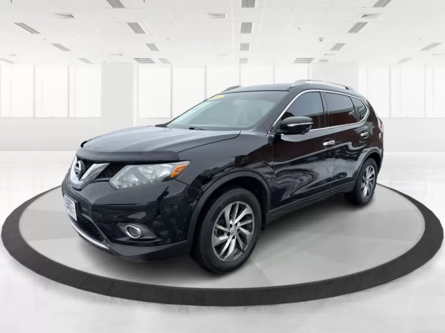 2014 Nissan Rogue SL (5N1AT2MV2EC) with an 2.5L I-4 DOHC engine, located at 1099 N County Rd 25A , Troy, OH, 45373, (937) 908-9800, 40.057079, -84.212883 - **Your Adventure Awaits with the 2014 Nissan Rogue SL at Advantage Car and Credit - Troy!**<br /> <br /> Are you ready to explore the great outdoors or tackle your daily commute with confidence? The 2014 Nissan Rogue SL is the perfect SUV for those who crave versatility and comfort in their driving - Photo#8