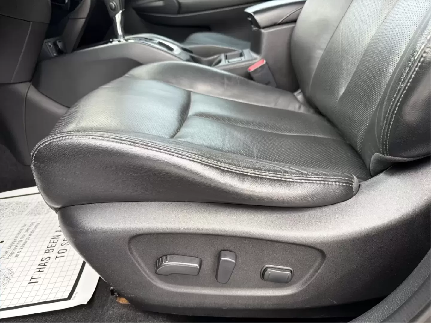 2014 Nissan Rogue SL (5N1AT2MV2EC) with an 2.5L I-4 DOHC engine, located at 1099 N County Rd 25A , Troy, OH, 45373, (937) 908-9800, 40.057079, -84.212883 - **Your Adventure Awaits with the 2014 Nissan Rogue SL at Advantage Car and Credit - Troy!**<br /> <br /> Are you ready to explore the great outdoors or tackle your daily commute with confidence? The 2014 Nissan Rogue SL is the perfect SUV for those who crave versatility and comfort in their driving - Photo#17