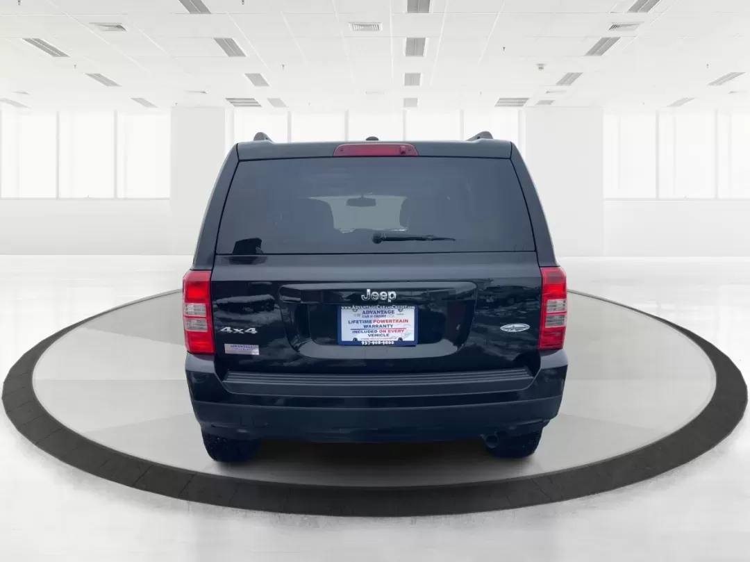 2015 Jeep Patriot High Altitude Edition (1C4NJRFB5FD) with an 2.4L I-4 DOHC engine, located at 1951 S Dayton Lakeview Rd., New Carlisle, OH, 45344, (937) 908-9800, 39.890999, -84.050255 - **Experience Adventure and Convenience with the 2015 Jeep Patriot at Advantage Car and Credit - New Carlisle, OH!**<br /> <br /> Are you ready to elevate your driving lifestyle? Whether you're a weekend adventurer seeking thrilling off-road experiences, a busy commuter needing reliable transportatio - Photo#3