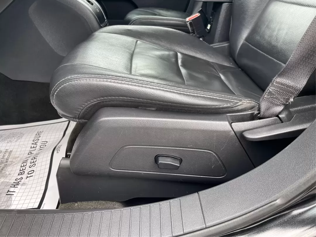 2015 Jeep Patriot High Altitude Edition (1C4NJRFB5FD) with an 2.4L I-4 DOHC engine, located at 1951 S Dayton Lakeview Rd., New Carlisle, OH, 45344, (937) 908-9800, 39.890999, -84.050255 - **Experience Adventure and Convenience with the 2015 Jeep Patriot at Advantage Car and Credit - New Carlisle, OH!**<br /> <br /> Are you ready to elevate your driving lifestyle? Whether you're a weekend adventurer seeking thrilling off-road experiences, a busy commuter needing reliable transportatio - Photo#16