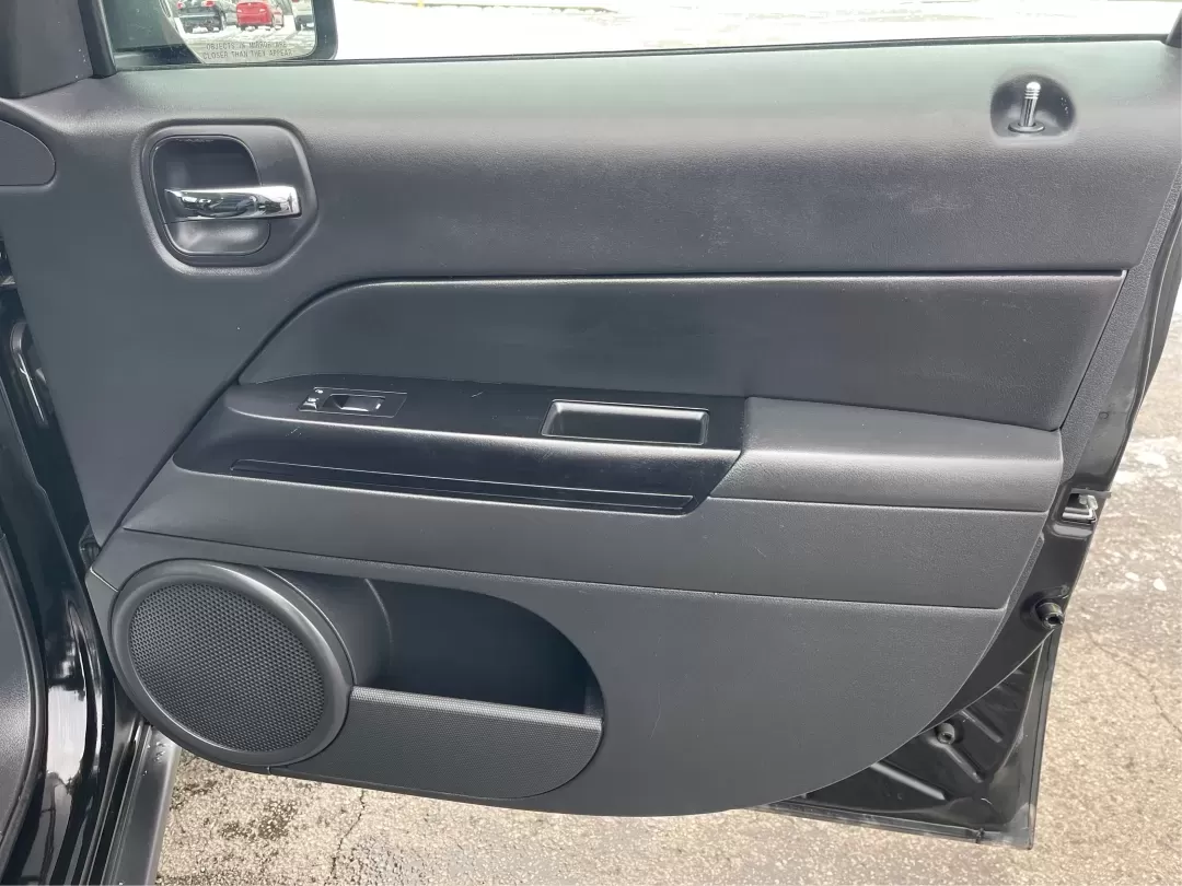 2015 Jeep Patriot High Altitude Edition (1C4NJRFB5FD) with an 2.4L I-4 DOHC engine, located at 1951 S Dayton Lakeview Rd., New Carlisle, OH, 45344, (937) 908-9800, 39.890999, -84.050255 - **Experience Adventure and Convenience with the 2015 Jeep Patriot at Advantage Car and Credit - New Carlisle, OH!**<br /> <br /> Are you ready to elevate your driving lifestyle? Whether you're a weekend adventurer seeking thrilling off-road experiences, a busy commuter needing reliable transportatio - Photo#18