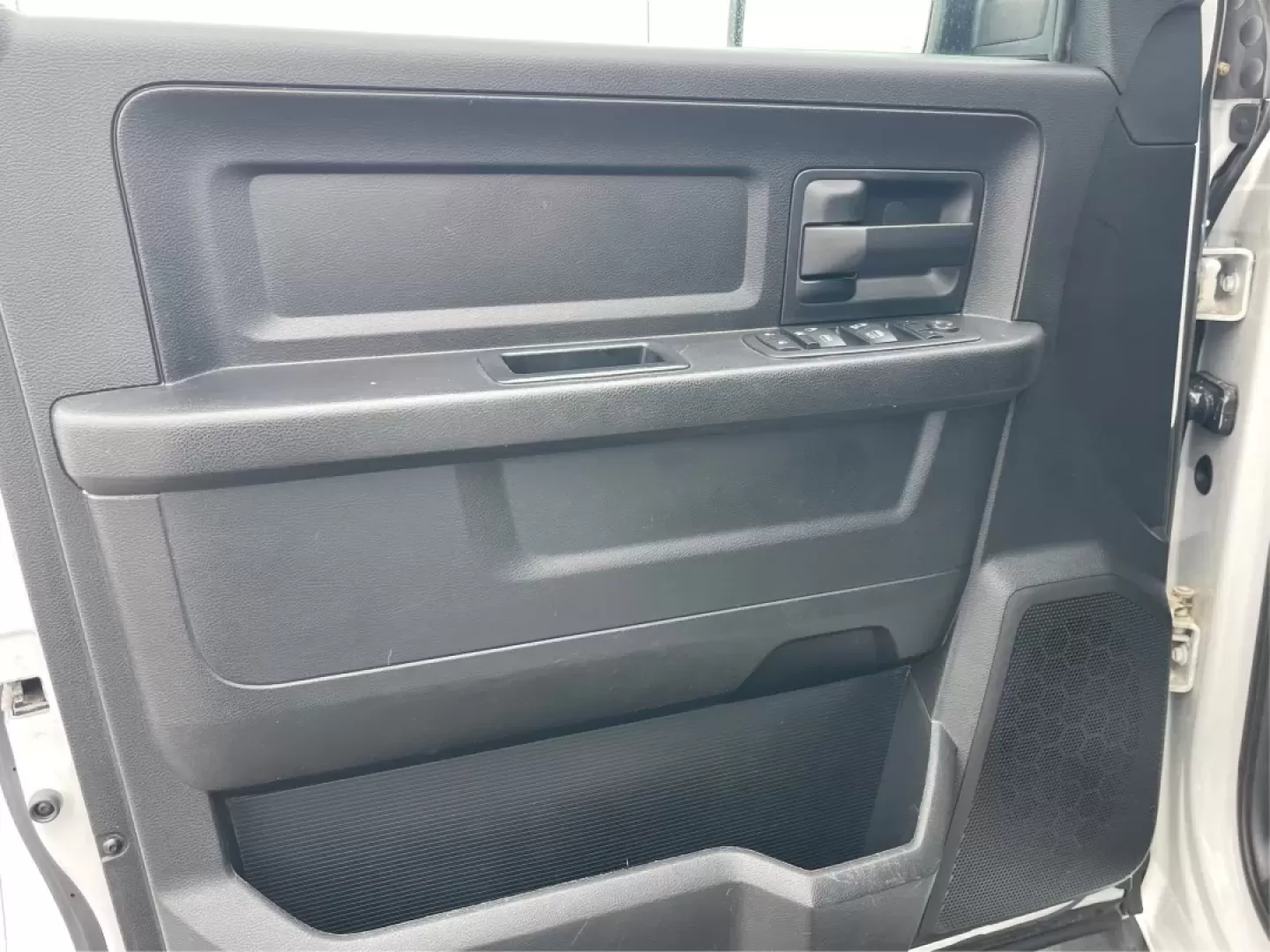 2017 Ram 1500 Express Quad Cab 4x4 6'4 Box (1C6RR7FT5HS) with an Other engine, located at 1951 S Dayton Lakeview Rd., New Carlisle, OH, 45344, (937) 908-9800, 39.890999, -84.050255 - **Unleash Your Adventurous Spirit with the 2017 Ram 1500 Express Quad Cab at Advantage Car and Credit!**<br /> <br /> Are you ready to elevate your outdoor adventures or tackle those long commutes with confidence? Look no further! The 2017 Ram 1500 Express Quad Cab 4x4 is not just a truck; it's a li - Photo#17