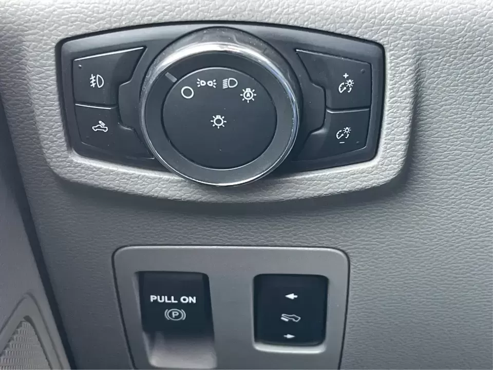 2019 Ford F-150 XLT (1FTFW1E42KK) with an 3.5L V6 DOHC 24V engine, 6A transmission, located at 401 Woodman Dr, Riverside, OH, 45431, (937) 908-9800, 39.760899, -84.123421 - **Experience Adventure and Reliability with the 2019 Ford F-150 XLT at Advantage Car and Credit - New Carlisle!**<br /> <br /> Are you in search of a vehicle that can keep up with your active lifestyle? Whether you're hauling the family for a weekend getaway, navigating daily commutes, or tackling o - Photo#16