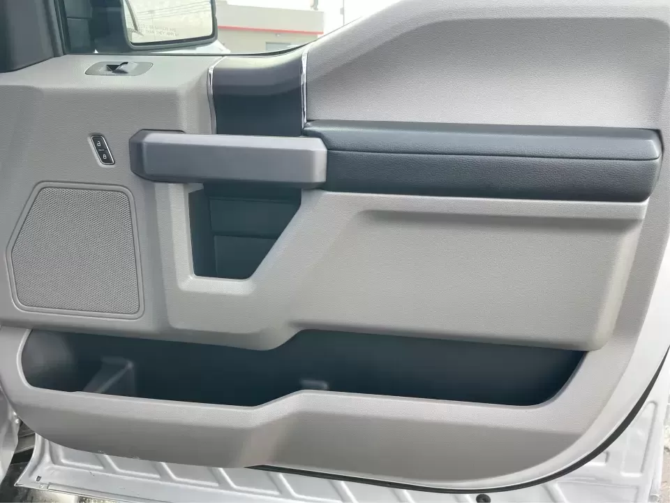 2019 Ford F-150 XLT (1FTFW1E42KK) with an 3.5L V6 DOHC 24V engine, 6A transmission, located at 401 Woodman Dr, Riverside, OH, 45431, (937) 908-9800, 39.760899, -84.123421 - **Experience Adventure and Reliability with the 2019 Ford F-150 XLT at Advantage Car and Credit - New Carlisle!**<br /> <br /> Are you in search of a vehicle that can keep up with your active lifestyle? Whether you're hauling the family for a weekend getaway, navigating daily commutes, or tackling o - Photo#19