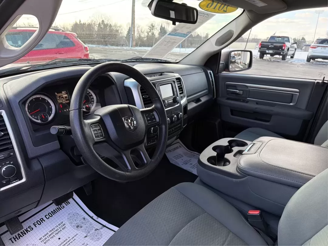 2016 Ram 1500 SLT (1C6RR7GT8GS) with an Other engine, located at 880 E. National Road, Vandalia, OH, 45377, (937) 908-9800, 39.891918, -84.183594 - Are you ready to elevate your adventures and tackle any terrain with confidence? Discover the perfect blend of rugged capability and modern comfort with this stunning 2016 Ram 1500 SLT, now available at Advantage Car and Credit in Vandalia, OH. With its striking Flame Red Clearcoat exterior and robu - Photo#9