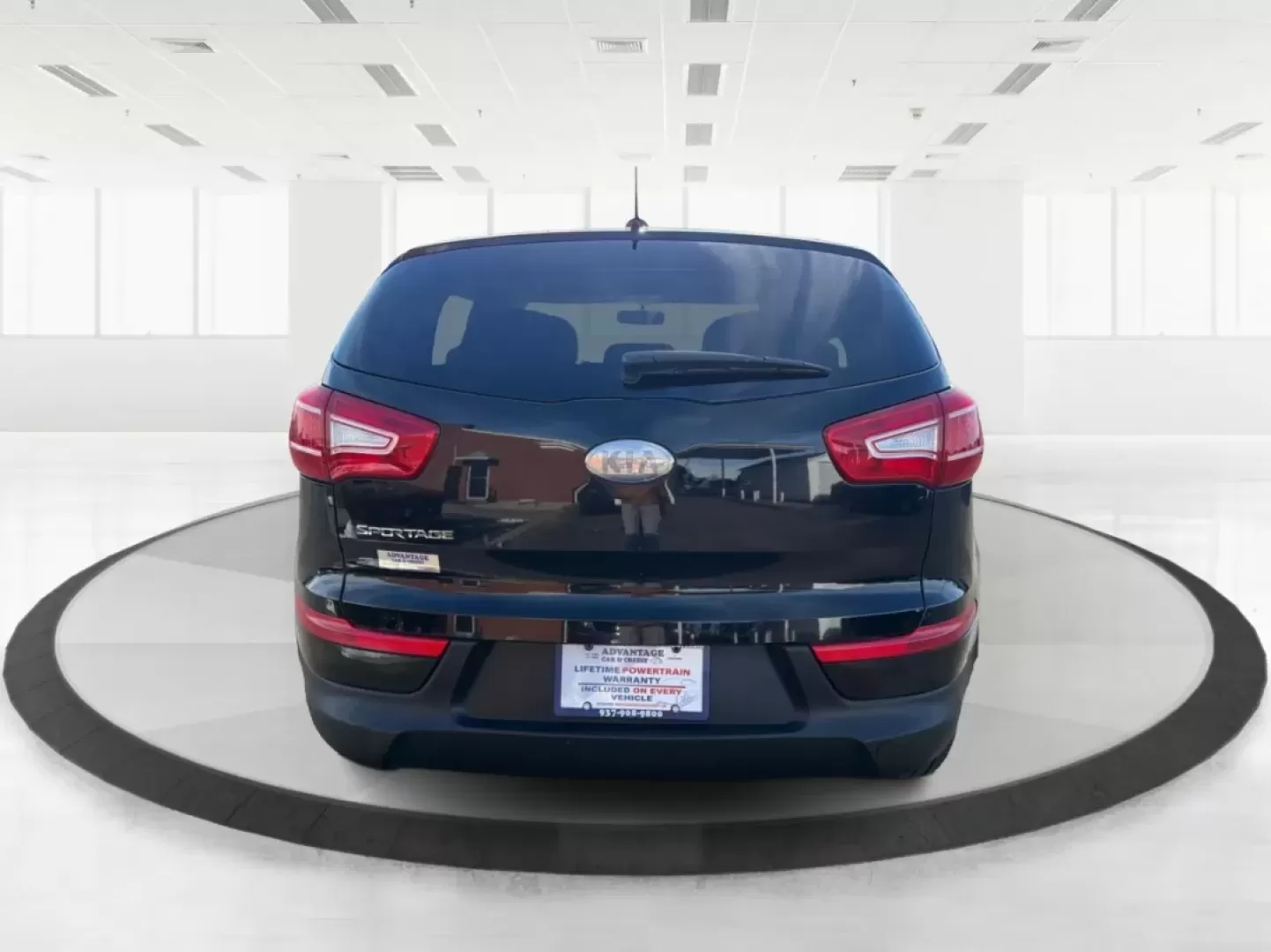 2013 Kia Sportage LX (KNDPB3A27D7) with an 2.4L I-4 DOHC engine, located at 1099 N County Rd 25A , Troy, OH, 45373, (937) 908-9800, 40.057079, -84.212883 - **Discover Your Next Adventure with the 2013 Kia Sportage at Jamestown Auto Sales!**<br /> <br /> Are you ready to elevate your weekend adventures or make your daily commute more enjoyable? The 2013 Kia Sportage LX is your ticket to a versatile lifestyle, perfectly designed for those who crave both - Photo#3