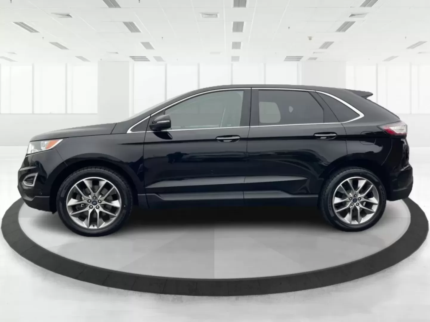 2017 Ford Edge Titanium (2FMPK4K86HB) with an Other engine, located at 1951 S Dayton Lakeview Rd., New Carlisle, OH, 45344, (937) 908-9800, 39.890999, -84.050255 - Unleash your adventurous spirit with the 2017 Ford Edge Titanium SUV, now available at Advantage Car and Credit in New Carlisle, OH! This versatile vehicle is perfect for families on the go, commuters looking for comfort, or anyone who enjoys weekend adventures. With a spacious interior and robust c - Photo#5