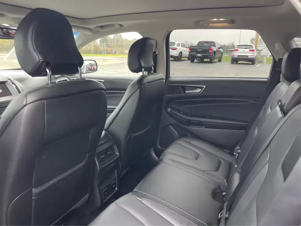 2017 Ford Edge Titanium (2FMPK4K86HB) with an 3.5L V6 DOHC 24V engine, 6A transmission, located at 8750 N County Rd 25A, Piqua, OH, 45356, (937) 908-9800, 40.164391, -84.232513 - Unleash your adventurous spirit with the 2017 Ford Edge Titanium SUV, now available at Advantage Car and Credit in New Carlisle, OH! This versatile vehicle is perfect for families on the go, commuters looking for comfort, or anyone who enjoys weekend adventures. With a spacious interior and robust c - Photo#10