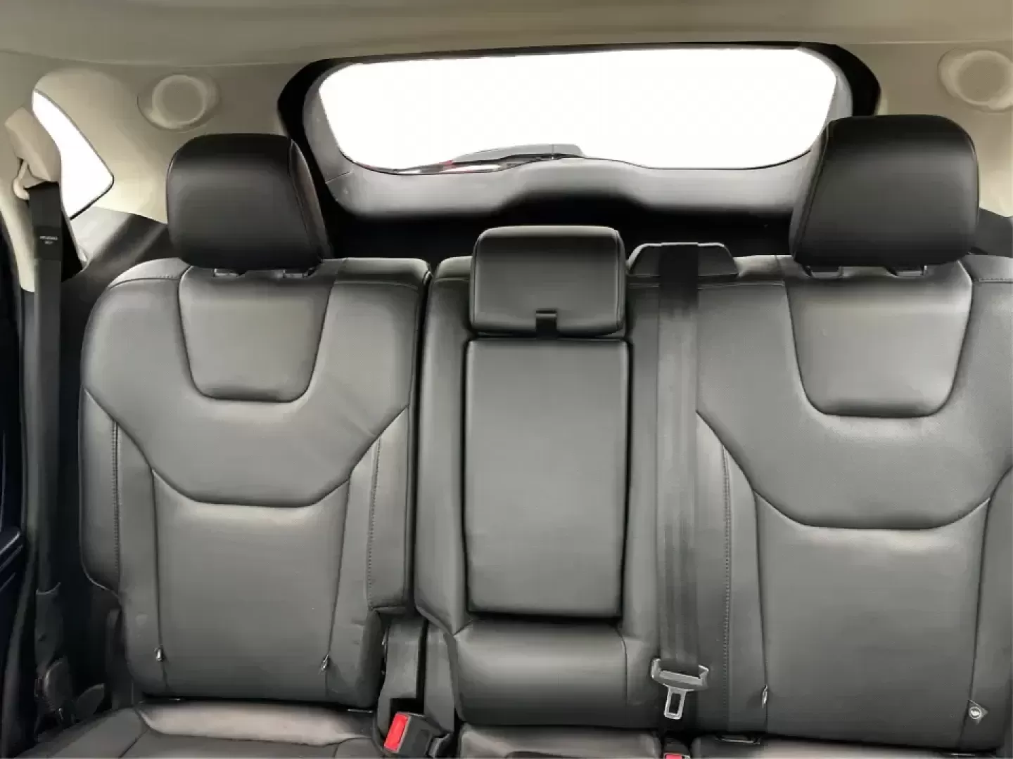 2017 Ford Edge Titanium (2FMPK4K86HB) with an 3.5L V6 DOHC 24V engine, 6A transmission, located at 8750 N County Rd 25A, Piqua, OH, 45356, (937) 908-9800, 40.164391, -84.232513 - Unleash your adventurous spirit with the 2017 Ford Edge Titanium SUV, now available at Advantage Car and Credit in New Carlisle, OH! This versatile vehicle is perfect for families on the go, commuters looking for comfort, or anyone who enjoys weekend adventures. With a spacious interior and robust c - Photo#14
