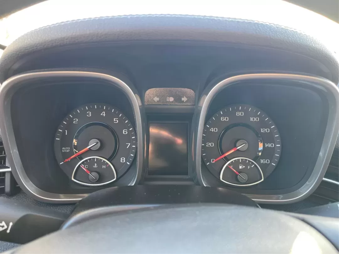 2014 Chevrolet Malibu 1LT (1G11C5SL7EF) with an ECOTEC 2.5L I-4 gasoline direct injection engine, located at 1230 East Main St, Xenia, OH, 45385, (937) 908-9800, 39.688026, -83.910172 - Are you ready to elevate your daily commute or make unforgettable memories on weekend adventures? The 2014 Chevrolet Malibu 1LT, now available at Advantage Car and Credit in Xenia, OH, is the perfect sedan for those seeking a reliable, stylish, and feature-packed vehicle without breaking the bank. W - Photo#15