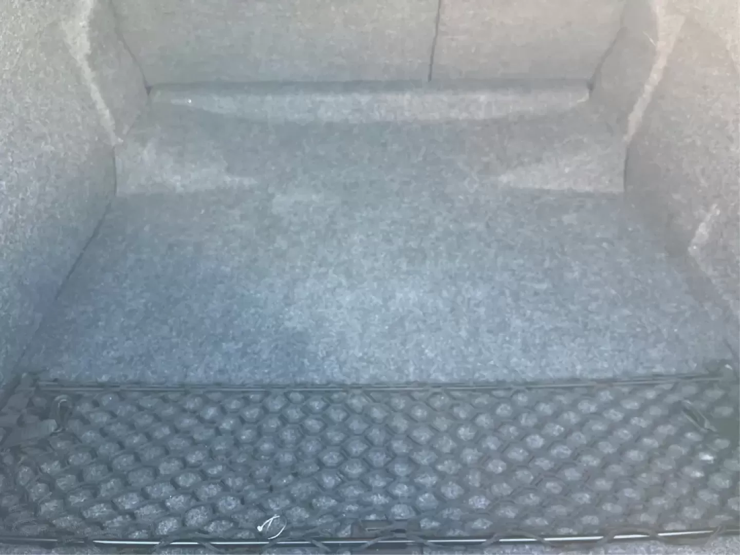 2014 Chevrolet Malibu 1LT (1G11C5SL7EF) with an ECOTEC 2.5L I-4 gasoline direct injection engine, 6-Speed Automatic transmission, located at 880 E. National Road, Vandalia, OH, 45377, (937) 908-9800, 39.891918, -84.183594 - Are you ready to elevate your daily commute or make unforgettable memories on weekend adventures? The 2014 Chevrolet Malibu 1LT, now available at Advantage Car and Credit in Xenia, OH, is the perfect sedan for those seeking a reliable, stylish, and feature-packed vehicle without breaking the bank. W - Photo#12