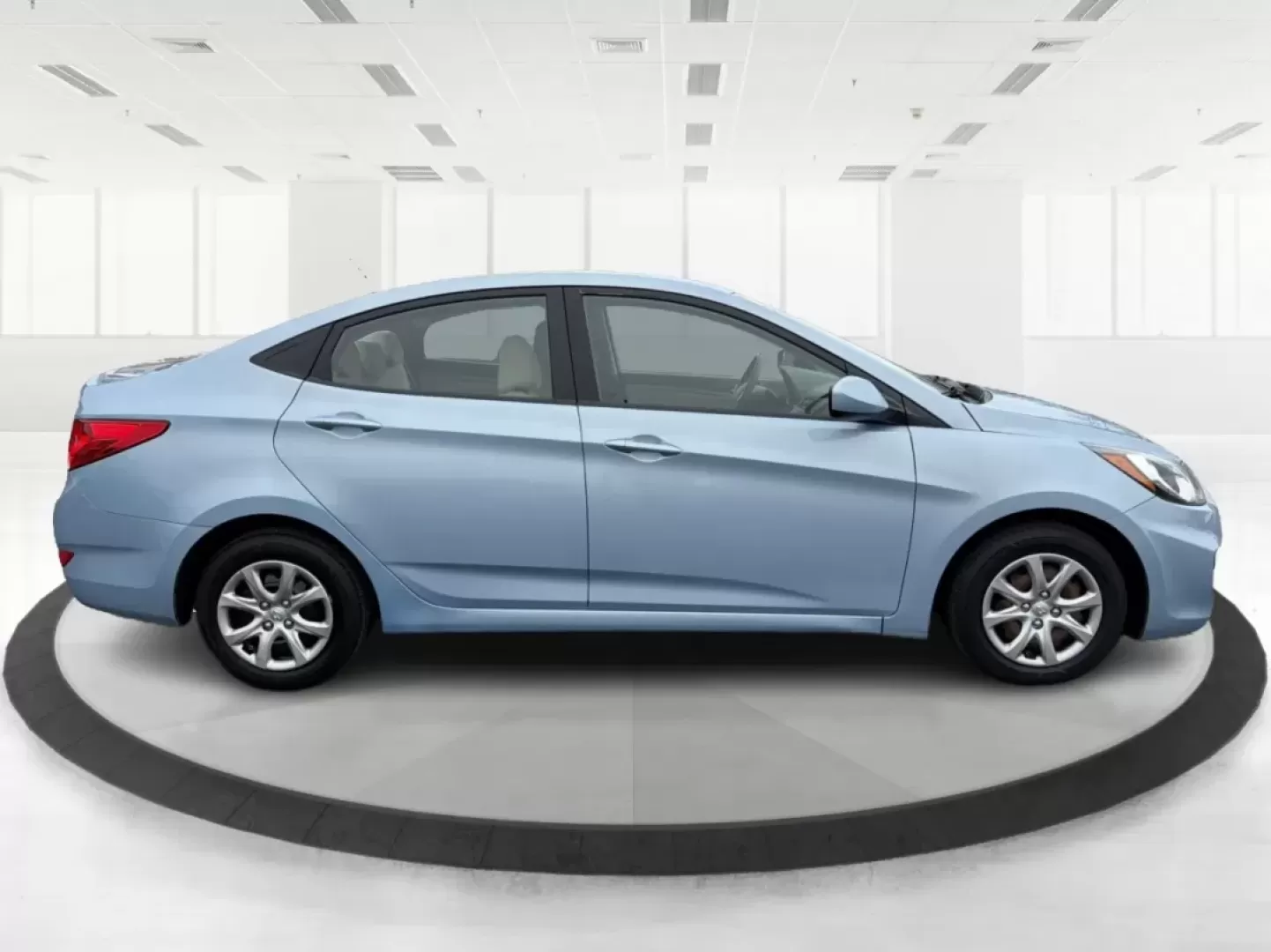 2014 Hyundai Accent GLS (KMHCT4AE6EU) with an 1.6L I-4 gasoline direct injection engine, located at 4508 South Dixie Dr, Moraine, OH, 45439, (937) 908-9800, 39.689976, -84.218452 - Discover the perfect blend of reliability and style with the 2014 Hyundai Accent GLS, an exceptional sedan ideally suited for budget-conscious buyers and those embarking on new journeys. Whether you're navigating the bustling streets of Moraine, OH, or taking a scenic drive through nearby Dayton, th - Photo#1