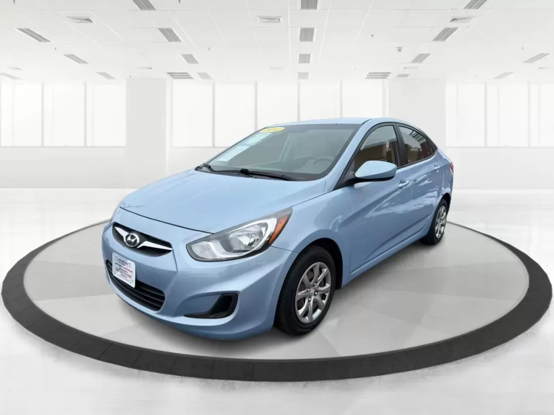 2014 Hyundai Accent GLS (KMHCT4AE6EU) with an 1.6L I-4 gasoline direct injection engine, located at 1230 East Main St, Xenia, OH, 45385, (937) 908-9800, 39.688026, -83.910172 - Discover the perfect blend of reliability and style with the 2014 Hyundai Accent GLS, an exceptional sedan ideally suited for budget-conscious buyers and those embarking on new journeys. Whether you're navigating the bustling streets of Moraine, OH, or taking a scenic drive through nearby Dayton, th - Photo#7