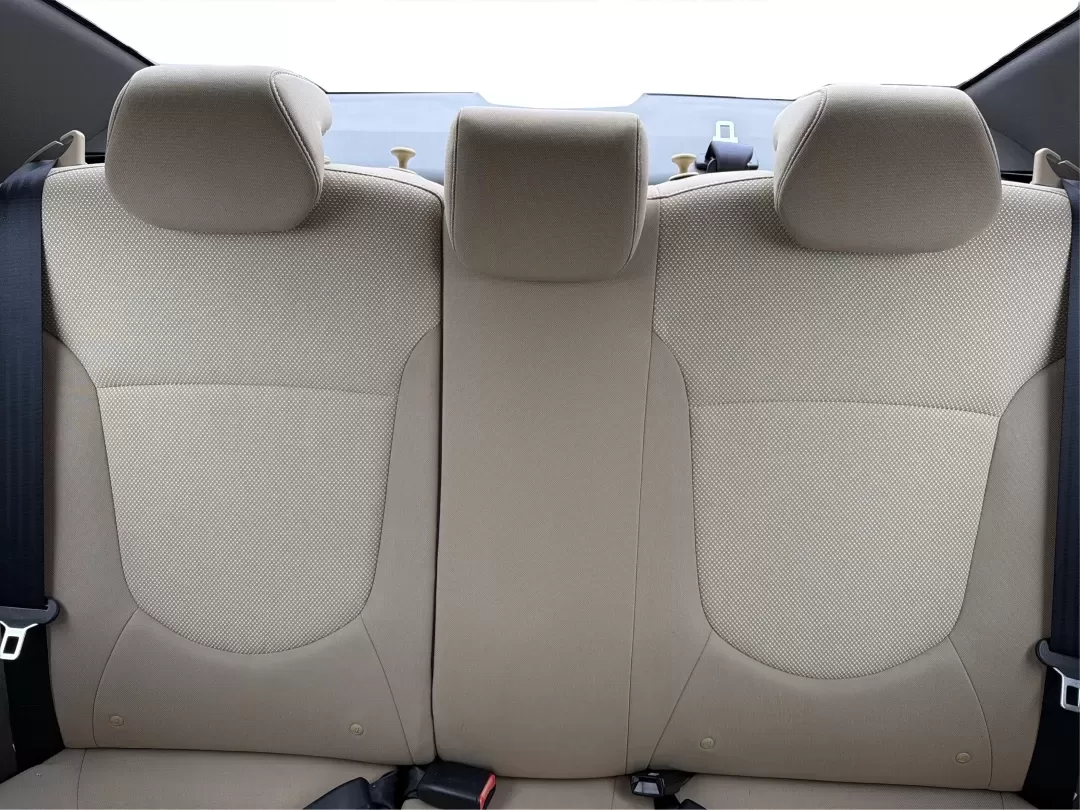 2014 Hyundai Accent GLS (KMHCT4AE6EU) with an 1.6L I-4 gasoline direct injection engine, located at 1230 East Main St, Xenia, OH, 45385, (937) 908-9800, 39.688026, -83.910172 - Discover the perfect blend of reliability and style with the 2014 Hyundai Accent GLS, an exceptional sedan ideally suited for budget-conscious buyers and those embarking on new journeys. Whether you're navigating the bustling streets of Moraine, OH, or taking a scenic drive through nearby Dayton, th - Photo#13